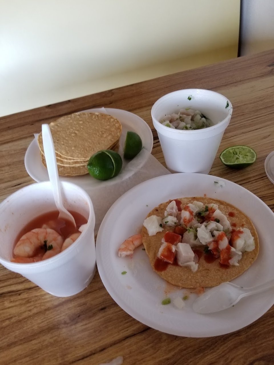 Cóctel De Camarón Y Ceviche De Pescado